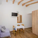 Appartement Mira Beachfront Bliss *